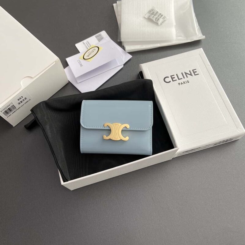 celine TRIOMPHE亮泽皮皮革短款钱包 10l653DS3.04LU652