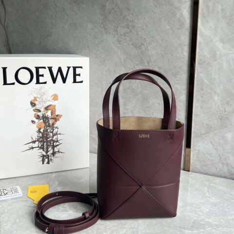 LOEWE puzzle fold 系列可折叠托特包 0695酒红