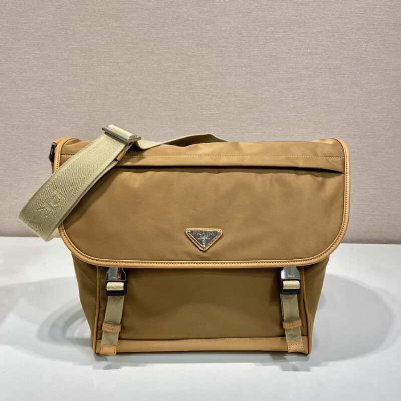 prada 🎉新款邮差包🎉🎉2VD052A