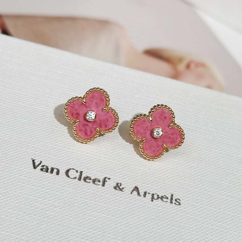 ❗️新品❗️ ☀️Van Cleef &Arpels 梵克雅宝天然蔷薇灰石耳拍耳钉