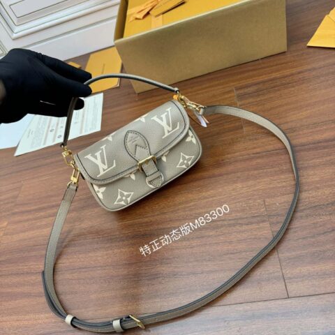 LV M83300 NANO DIANE 手袋