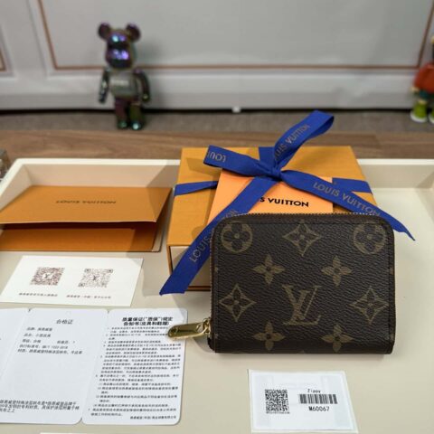 LV ZIPPY 拉链零钱包 M60067特級