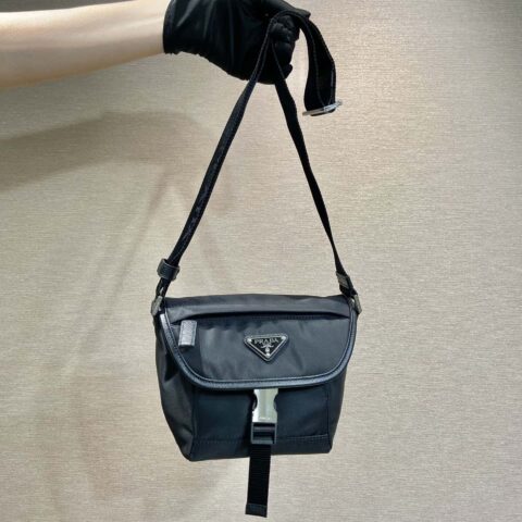 PRADA🎉新款邮差包🎉2VD070迷你号