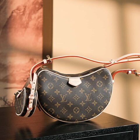 LV M46828 CROISSANT 中号手袋