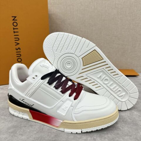 💋💍L家新品 L*V 路易～ 新款TRAINER 系列运动鞋