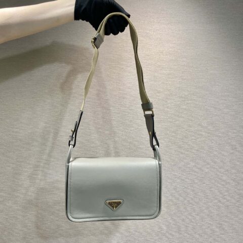 PRADA👏新款双肩带包👏1BD372