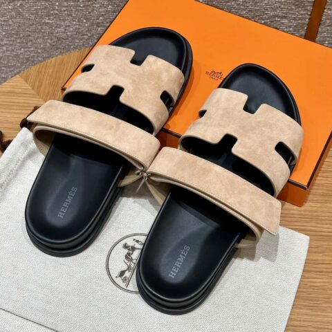 HERMES 225 CHYPRE SANDAL 老舅鞋 麂皮/Chamois leather 大理石米色/Cream-coloured