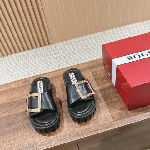 𝐑𝐎𝐆𝐄𝐑 𝐕𝐈𝐕𝐈𝐄𝐑  罗杰维维亚新款饼干厚底拖鞋