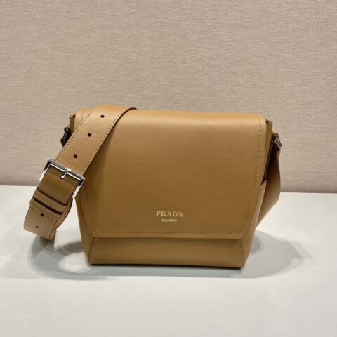 PRADA🎉新款邮差包🎉🎉2VD069棕色