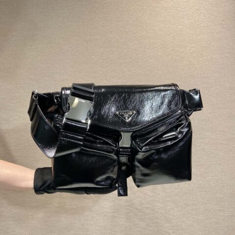 PRADA🎉新款🎉2VH174胸包/腰包