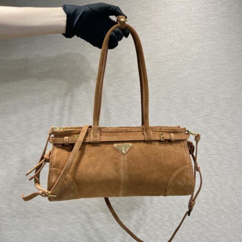 PRADA🎉LusSolf磨砂皮🎉1BA426
