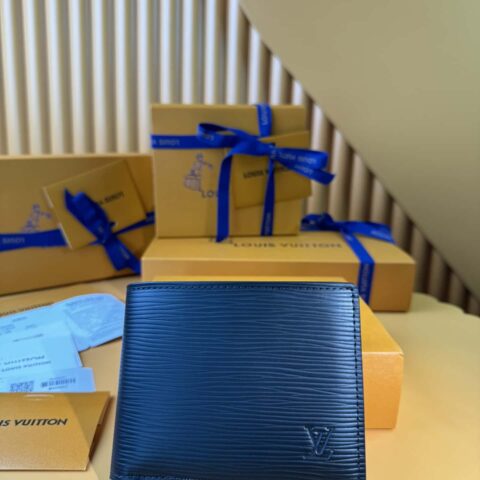 LV Multiple Wallet M60662特级