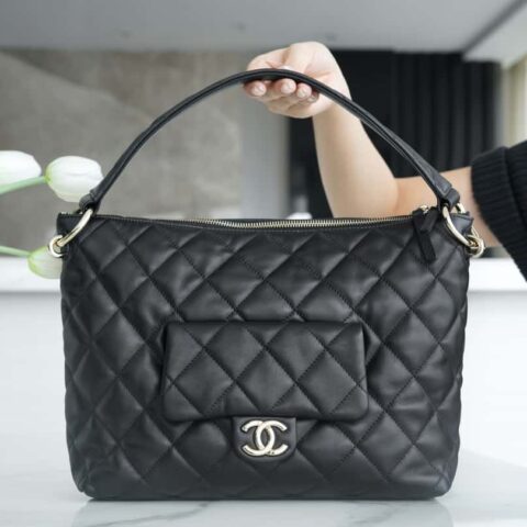 CHANEL✦ 𝟮𝟯B 秋冬新款 𝒉𝒐𝒃𝒐腋下饺子包 AS4347
