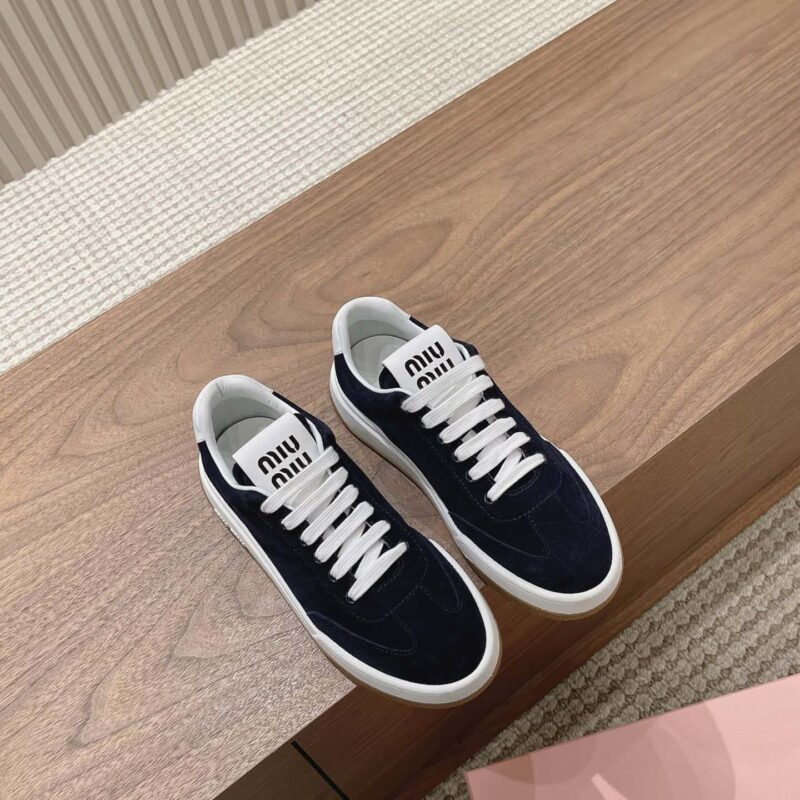 miumiu ss24 new arrival～ miu家2024早春新品系带休闲鞋 这款系带休闲鞋