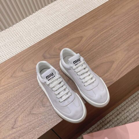 miumiu ss24 new arrival～ miu家2024早春新品系带休闲鞋 这款系带休闲鞋
