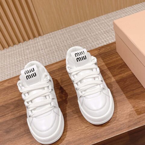 MIUMIU 缪缪2023新款美式脏脏鞋早春最新走秀款运动小白鞋