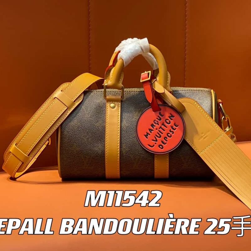 【原单精品】M11542老花 男包枕头包speedy系列 KEEPALL BANDOULIÈRE 25手袋
