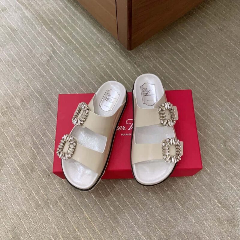 Roger vivier 2024年夏季slidy viv' 凉拖