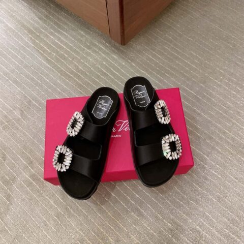 Roger vivier 2024年夏季slidy viv' 凉拖