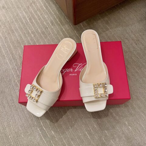 【Roger Vivier 代购级别】穆勒凉拖 Très Vivier 系列 RV钻扣穆勒粗跟拖鞋