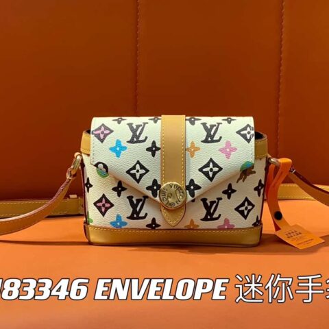 【原单精品】M83346白彩 男包邮差包系列 ENVELOPE 迷你手袋 （Tyler联名）