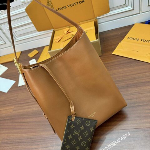 LV M24974 LOW KEY HOBO 中号手袋