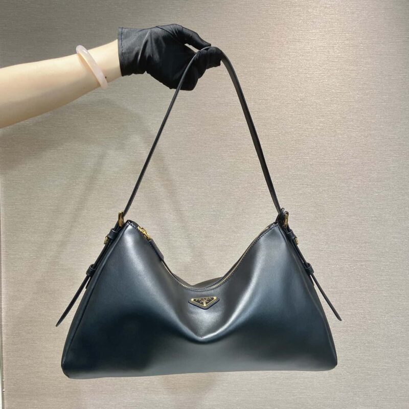 PRADA🎉新款Aimee腋下包🎉1BC228🎉黑色