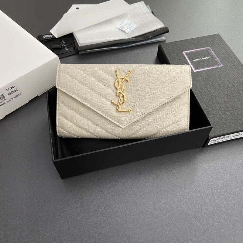 YSL MATELASSE翻盖粒面压印皮革钱包 372264