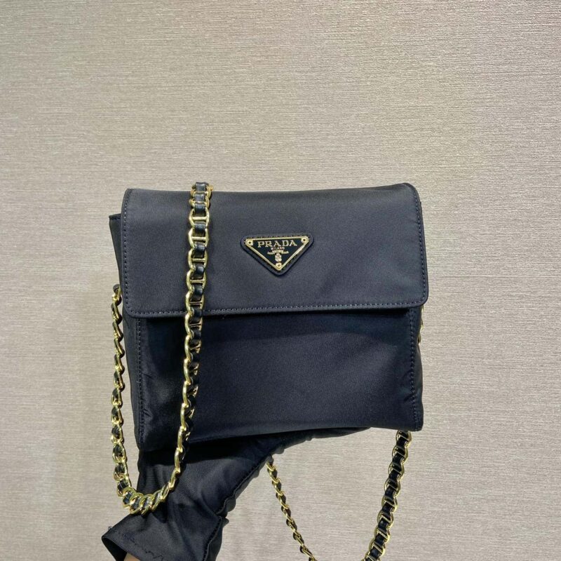 PRADA🎉中古小挎包🎉🎉🎉1BD648