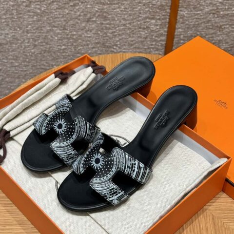 HERMES 185 Oasis 高跟凉拖 黑色/ck89/noir 平纹 /Swift