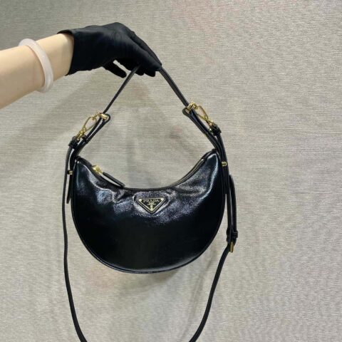PRADA🎉Moon手袋🎉1BC194漆油腊皮