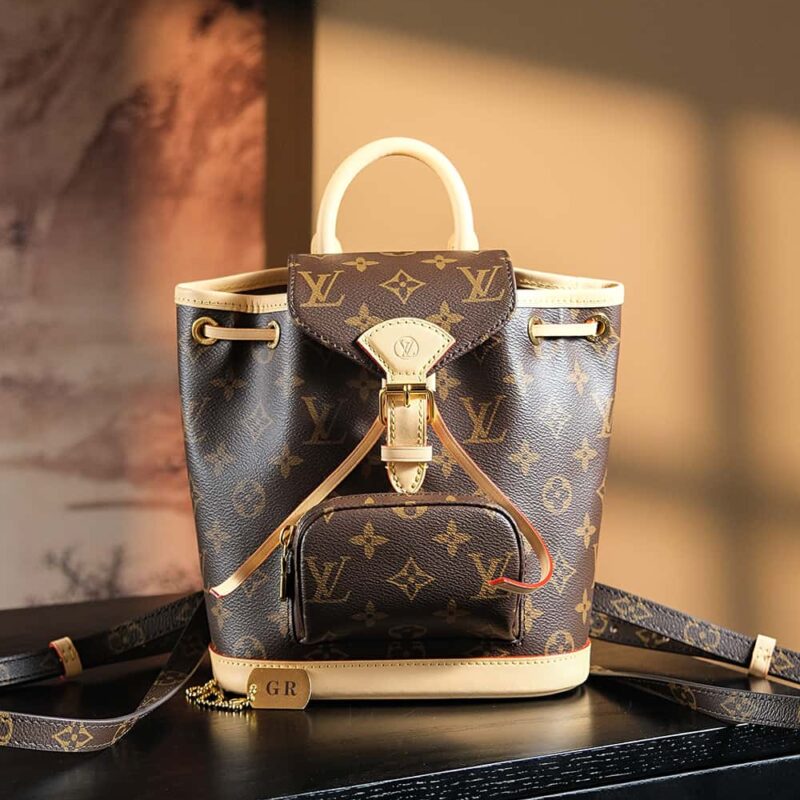 LV M11199 当季新款 MONTSOURIS 迷你双肩包