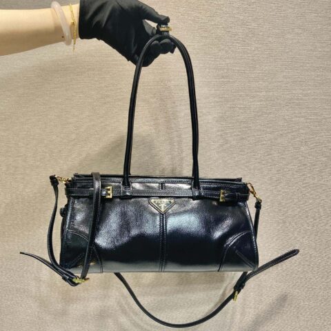 PRADA🎉LusSolf漆皱皮🎉1BA426