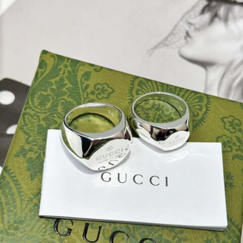 ❗️新品❗️ ☀新款Gucci古驰光面字母戒指