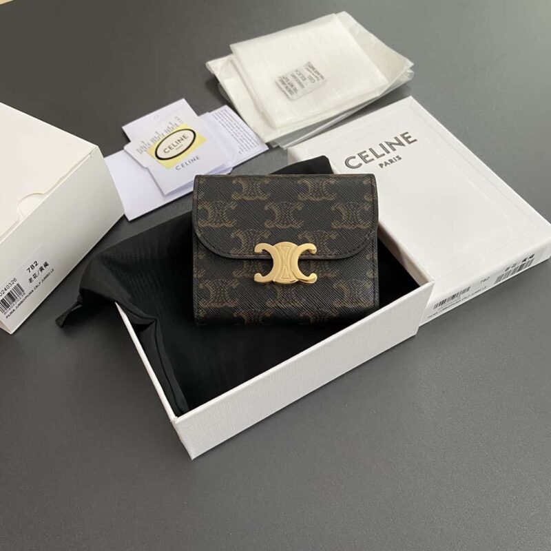CELINE TRIOMPHE标志印花短款钱包 10D782CQH.04LU783