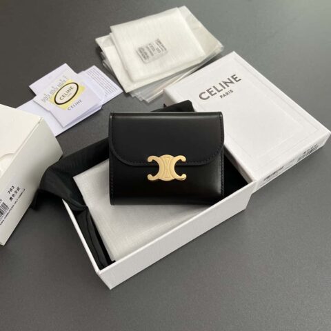 CELINE TRIOMPHE亮泽牛皮革钱包 10D782CQH.04LU783