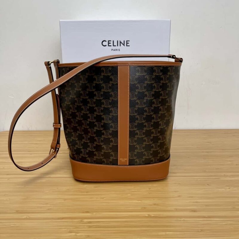 CELINE TRIOMPHE CANVAS 中号桶包 191132