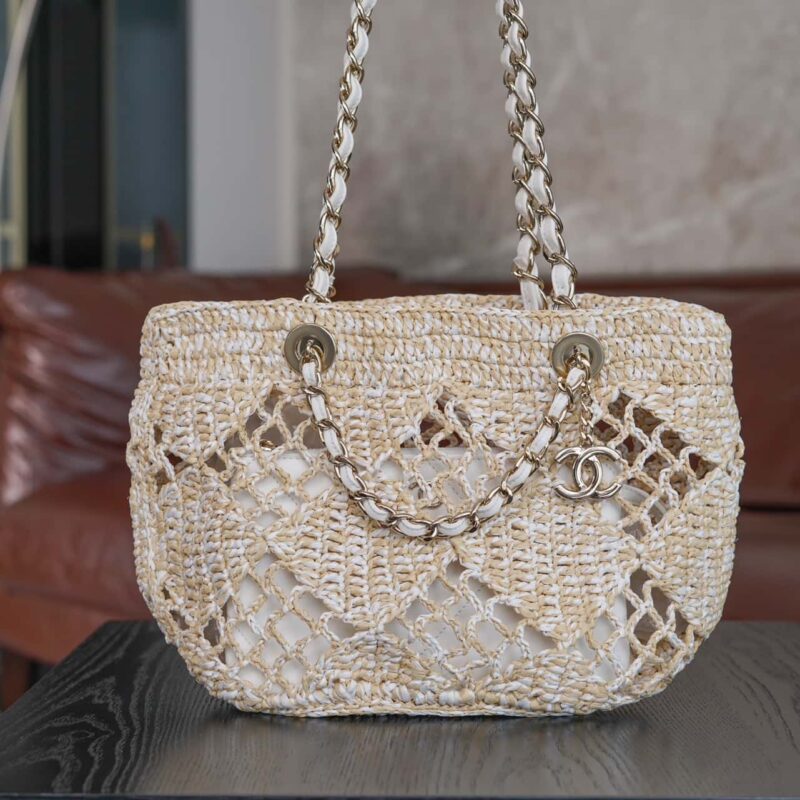 𝐂𝐡𝐚𝐧𝐞𝐥 𝟮𝟰 CoCo Beach草编购物袋🛍️ 小号