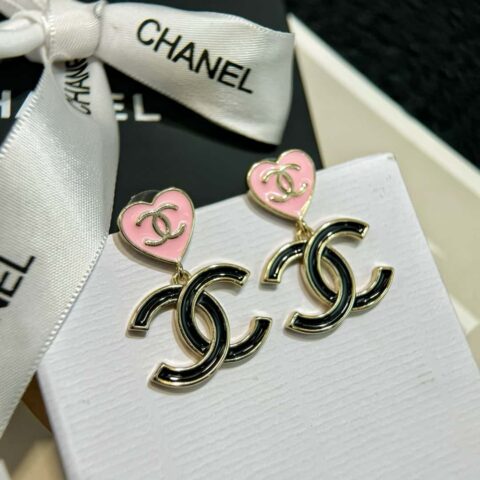 新款☑️CHANEL双C桃心爱心 耳环耳钉