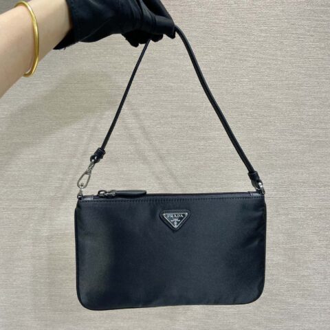 PRADA🎉新款腋下包🎉1NI545🎉🎉黑色