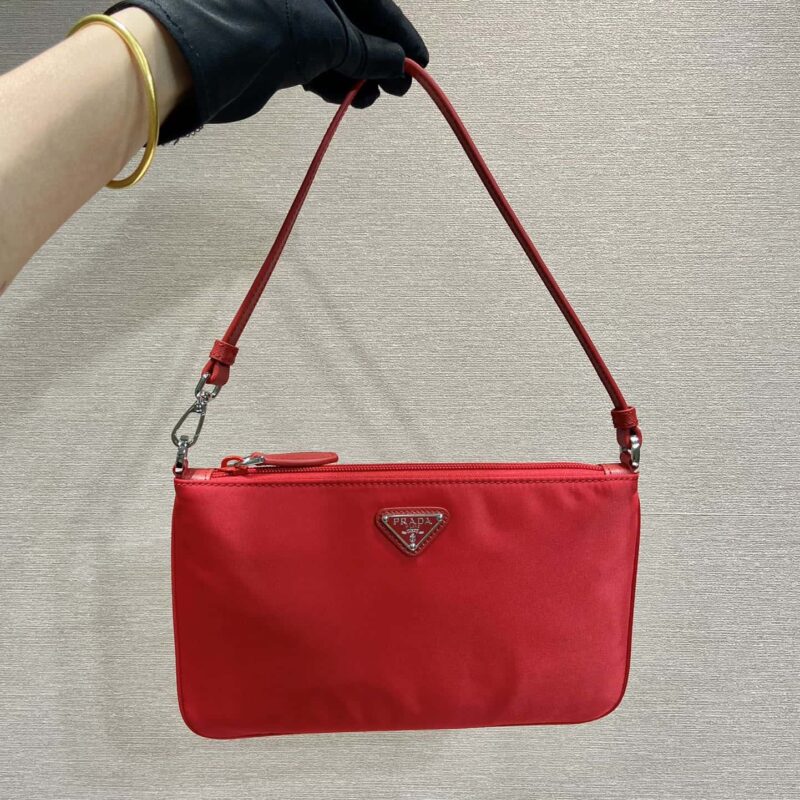 PRADA🎉新款腋下包🎉1NI545🎉🎉红色
