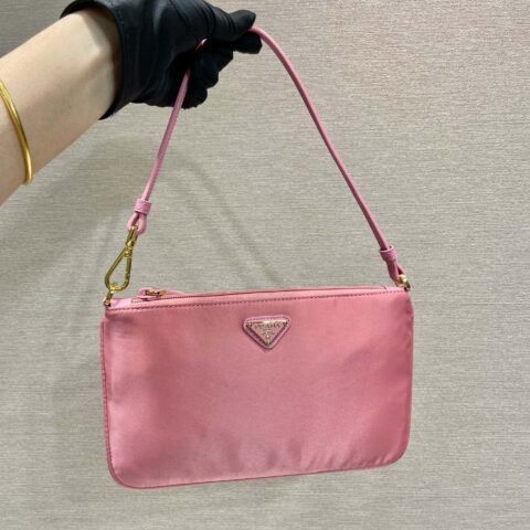 PRADA新款腋下包🎉🎉1NI545/K金新品🎉🎉粉色