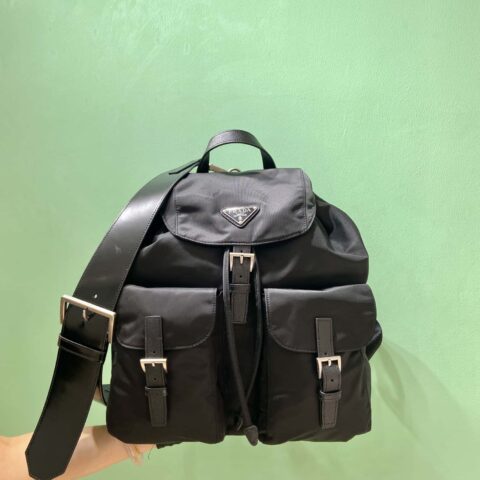 PRADA🎉新款双肩背包🎉2VZ110亮面肩背🎉🎉