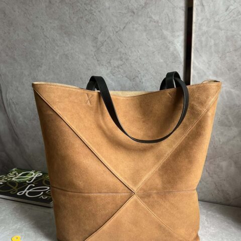 LOEWE 新款🆕大号压制绒面皮革 Puzzle Fold 手袋 0692
