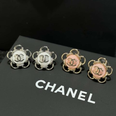 ❗️新品❗️☀️新款☑️ 香奈儿双c花朵耳钉耳环 ☀️