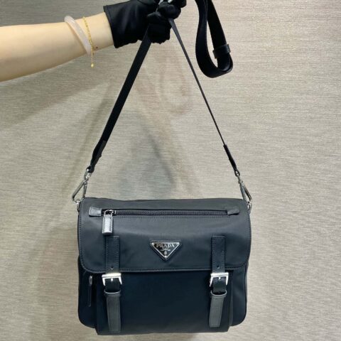 PRADA🎉新款邮差包🎉2VD071加皮带