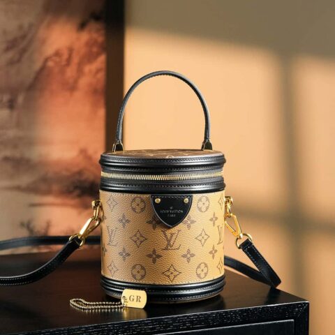 LV 𝐂𝐀𝐍𝐍𝐄𝐒 芯片菱形跳动码饭桶包系列#M𝟒𝟑𝟗𝟖𝟔