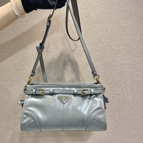 PRADA🎉LusSolf油腊皮🎉1BA215斜挎包🎉灰色