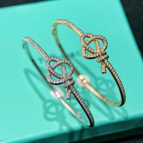 ❗️新品❗️ 新款☑️TIFFANY&Co. Woven满钻钥匙手镯