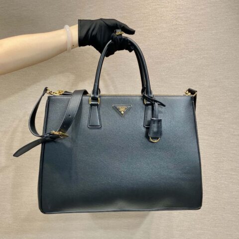 PRADA🎉新款杀手包🎉1BA802特大号平纹款🎉黑色